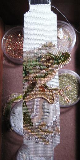 Cuff size determined on loom