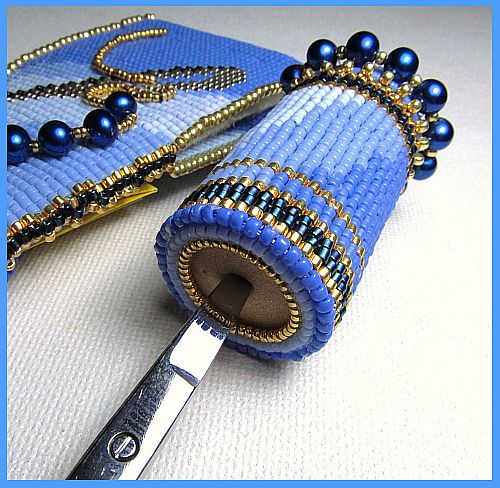 Loomed Scissor Protector