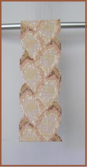 Braided Cuff completed with The Weighted Warp Method©