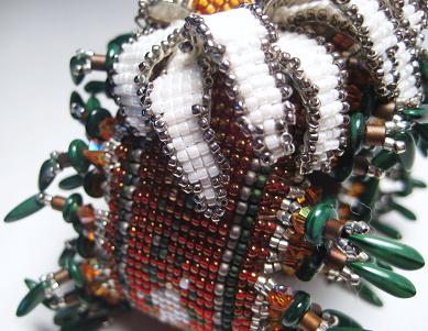 Beaded Daisy Wrist Corsage