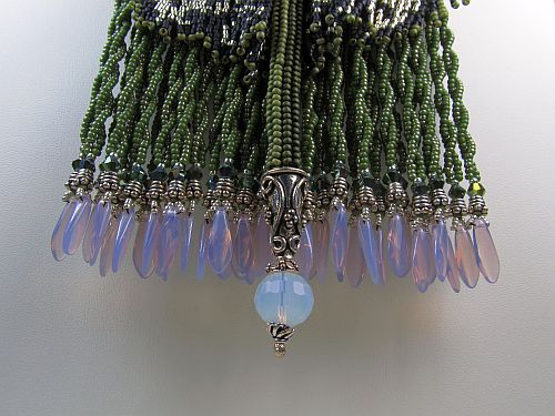 Twisted Fringe and Herringbone Stem