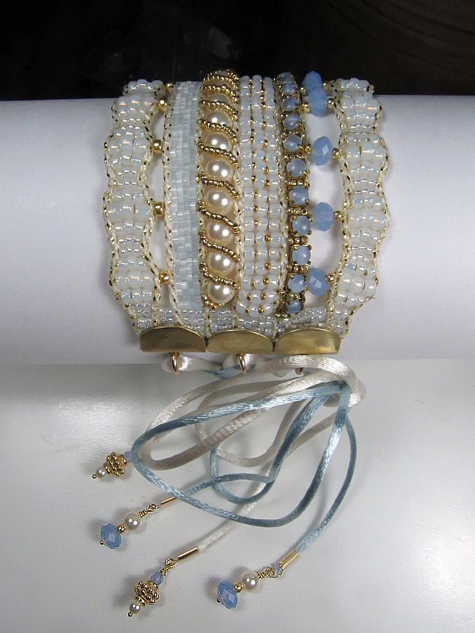 Corset Cuff Woven with Cup Chain on a Loom