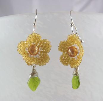 Gold flowers with leaf dangle