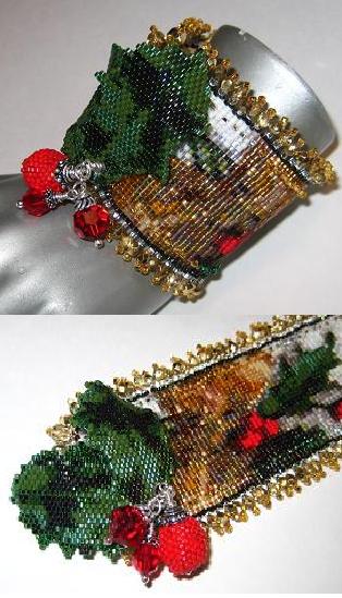 Happy Holly-Daze, beadwork by Erin Simonetti