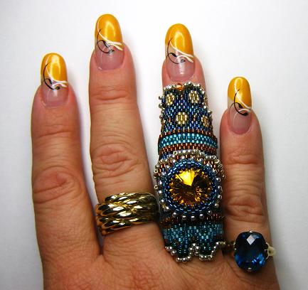 London Blue with a 16mm Brandy Rivoli